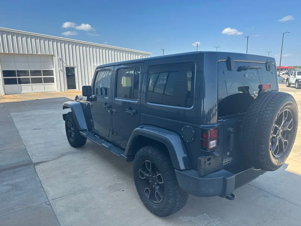 Used 2017 Black Jeep Unlimited Sahara image 21