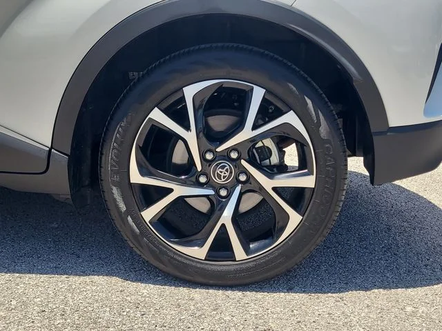 Used 2019 White Toyota Limited image 8