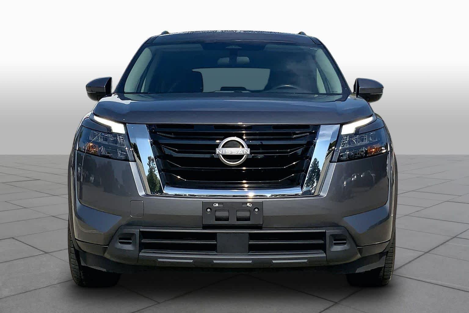 Used 2024 Gun Metallic Nissan SV image 4