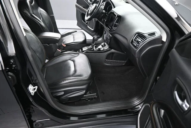 Used 2018 Black Jeep Limited image 64