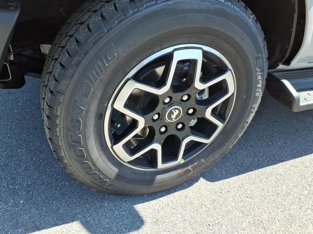 New 2026 Avalanche Gray Ford Outer Banks image 5