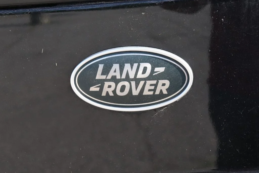 Used 2021 Santorini Black Land Rover HSE Dynamic image 31