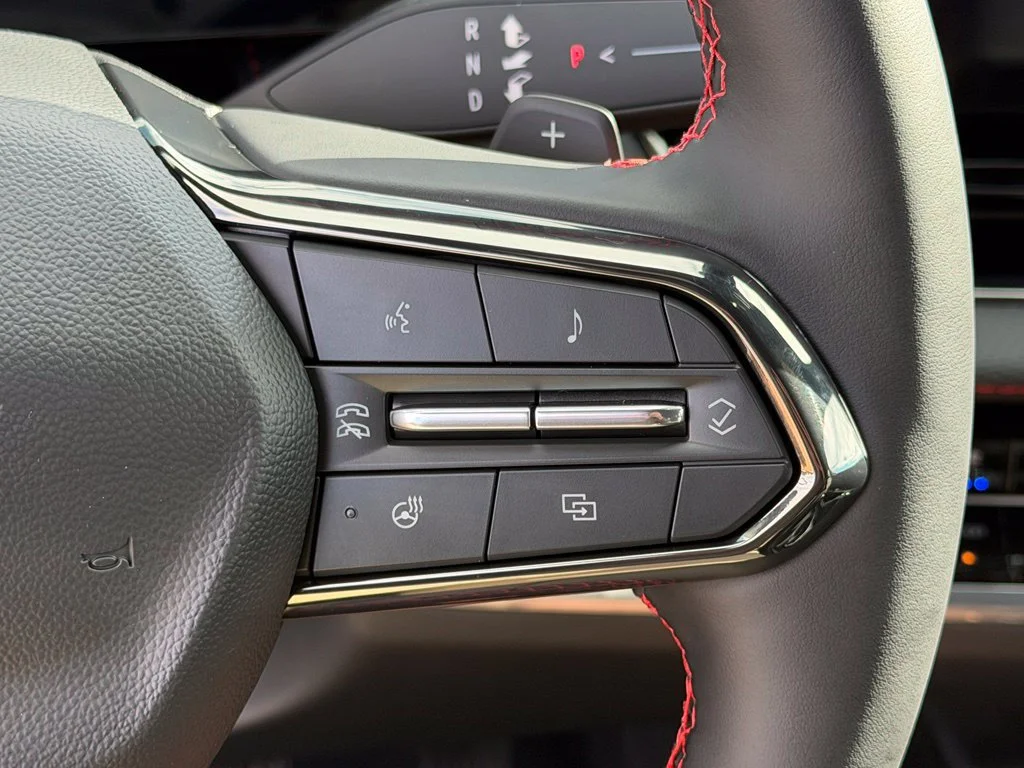 2027 Chevrolet Equinox RS - Photo 16