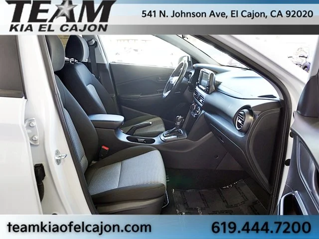 Used 2018 White Hyundai SEL image 12