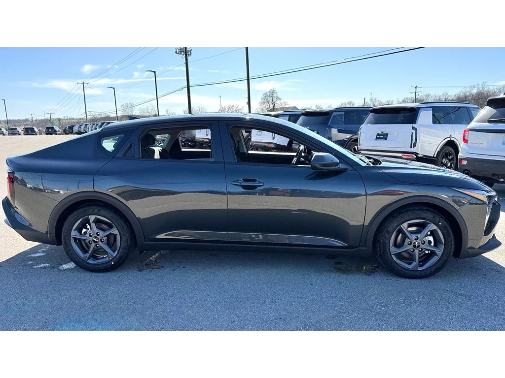 New 2026 Gry Kia LXS image 3
