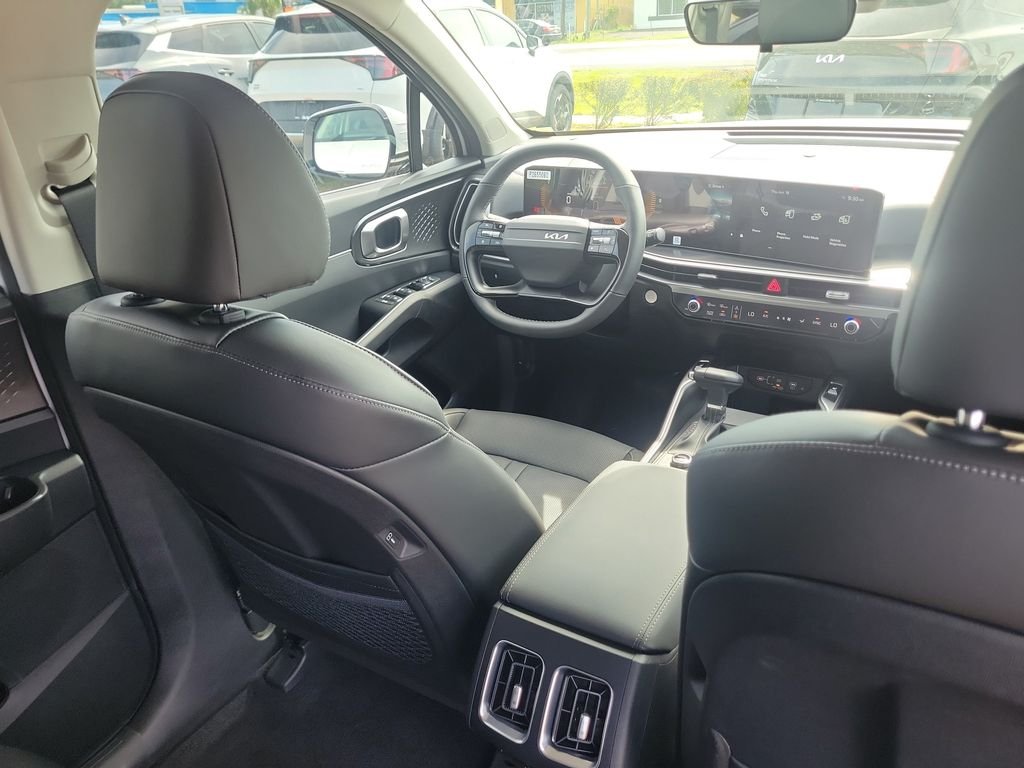 New 2026 White Kia S image 13