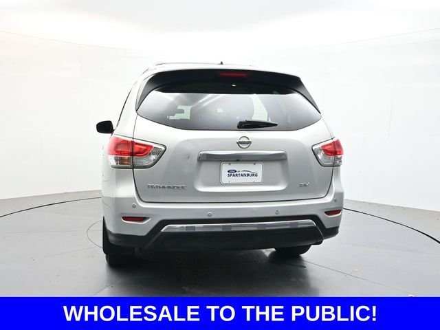 Used 2014 Silver Nissan SV image 6