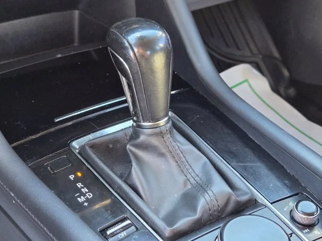 Used 2019 Silver Mazda Select image 28