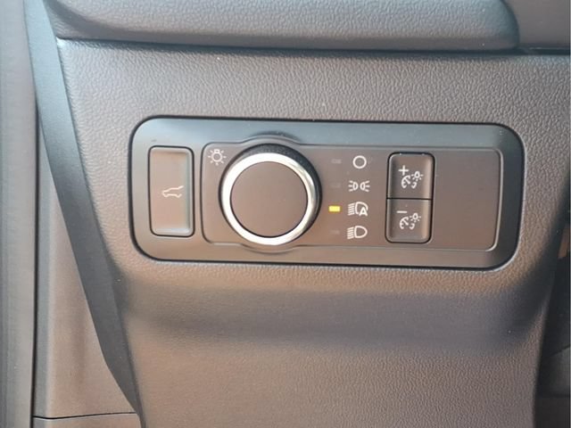 Used 2024  Ford Active image 11