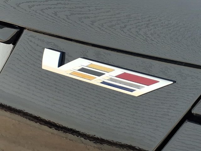 Used 2022 BLACK RAVEN Cadillac V-Series image 25