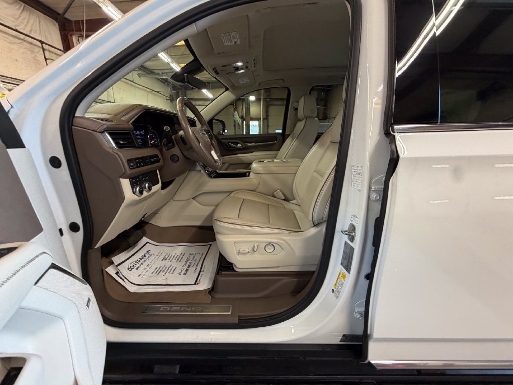 Used 2021 White GMC Denali image 9