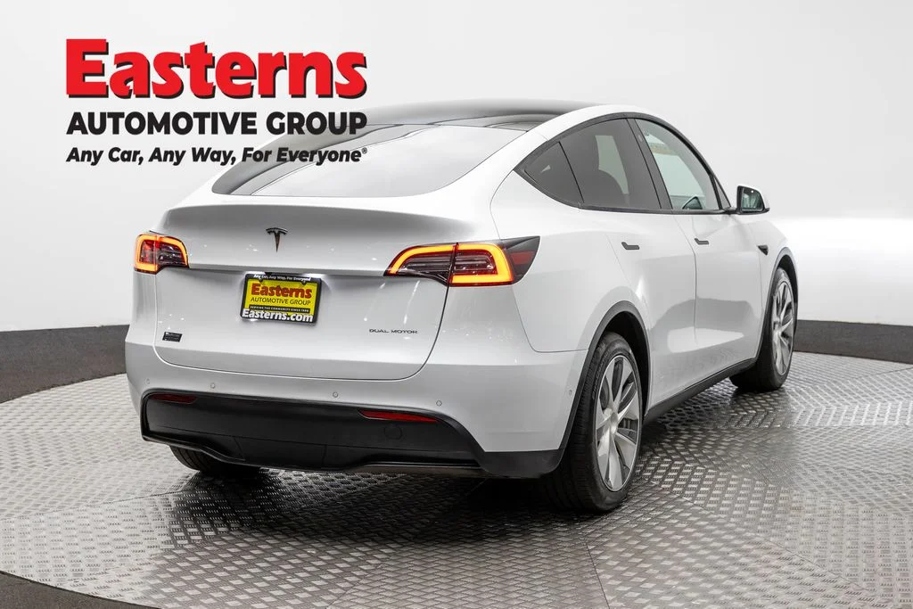 Used 2021 White Tesla Long Range image 5