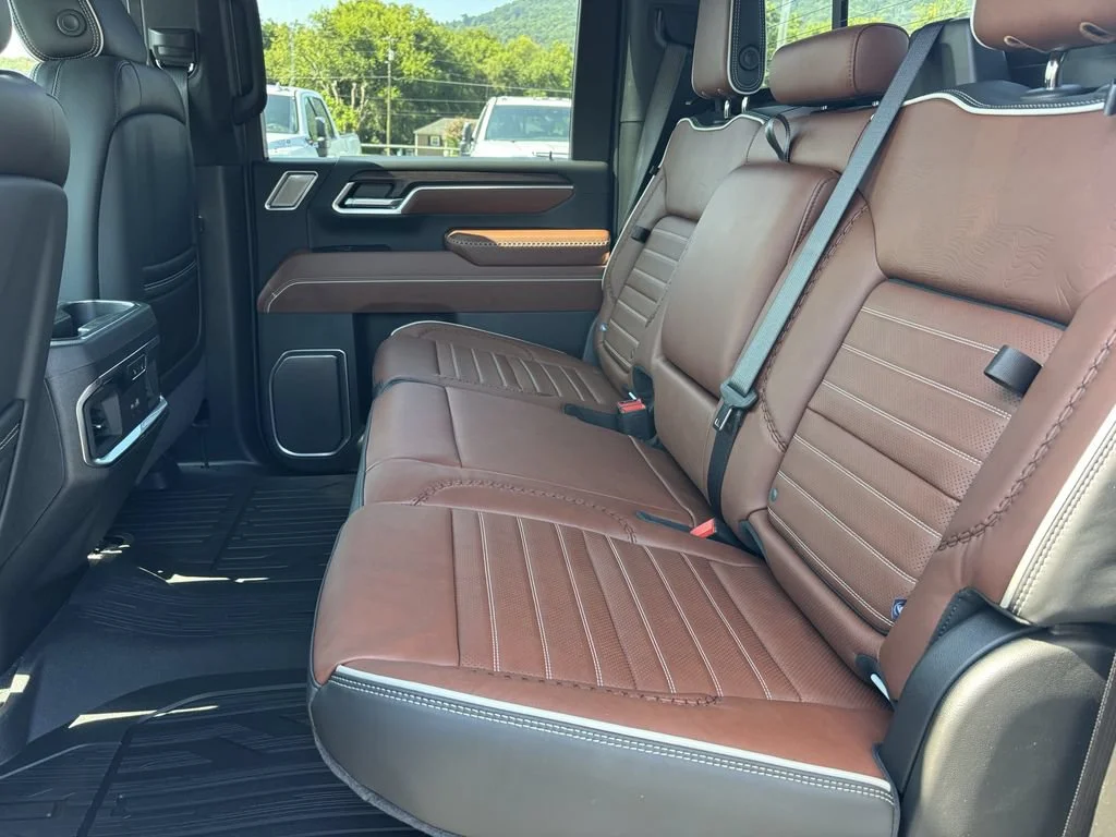 New 2026 Glacier White Tricoat GMC Denali Ultimate image 15