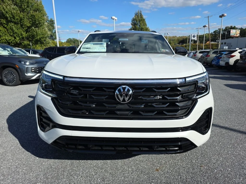 2026 Volkswagen Atlas Cross Sport SEL R-LINE - Photo 3