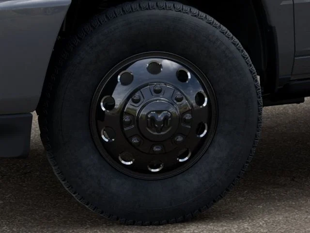 New 2026 Ceramic Gray Clear-Coat Exterior Paint RAM Laramie image 8