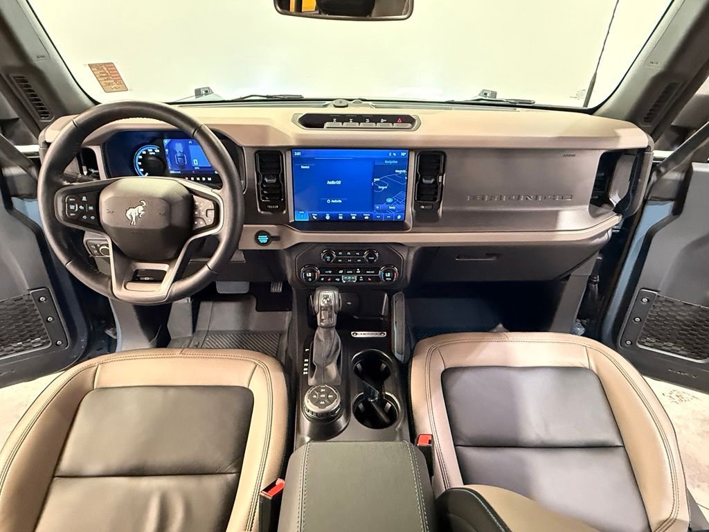 Used 2024 Gray Ford Wildtrak image 19