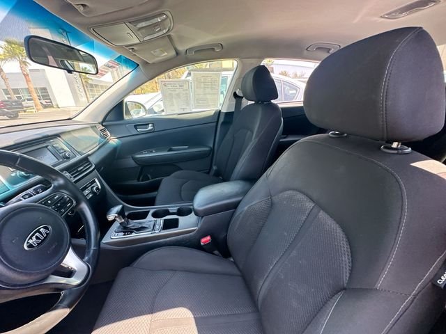 Used 2016 White Kia LX image 13