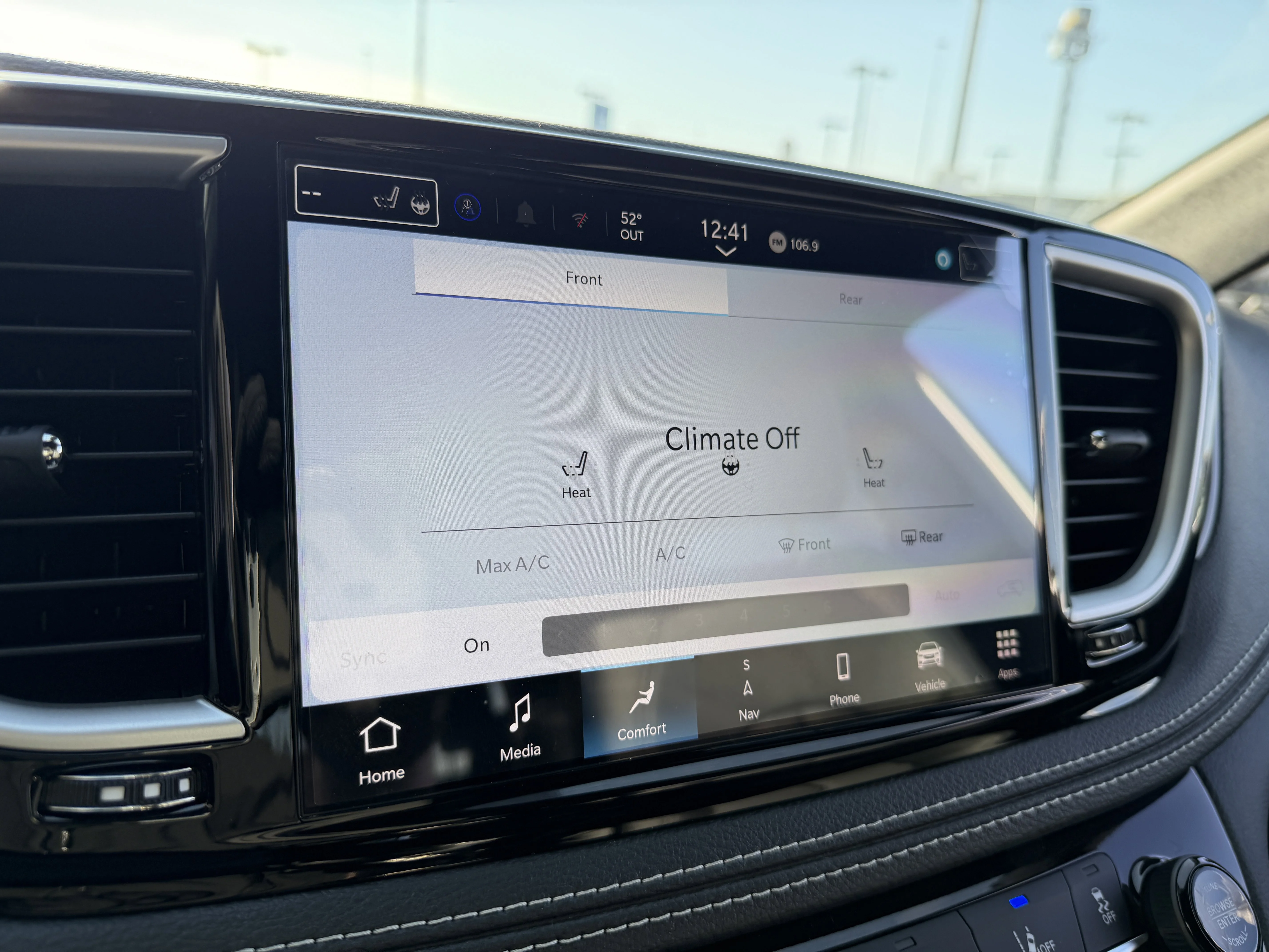 2026 Chrysler Pacifica Select - Photo 45