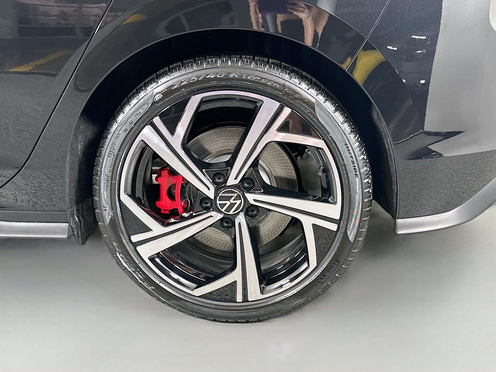 2026 Volkswagen Golf GTI SE - Photo 28