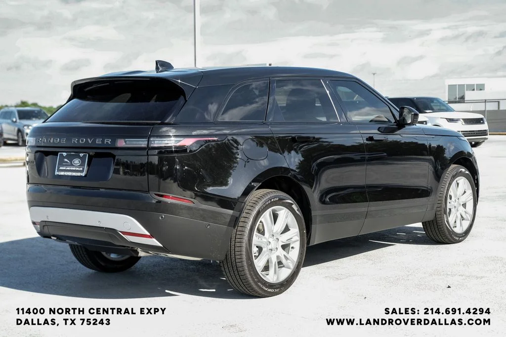 New 2026 Santorini Black Metallic Land Rover S image 6
