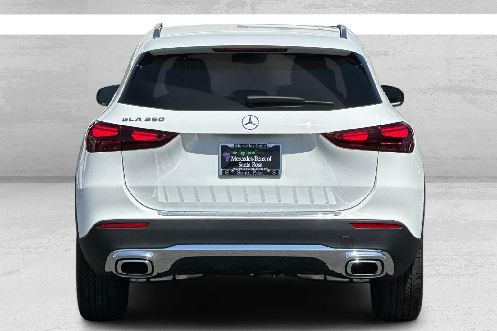 New 2026 White Mercedes-Benz GLA 250 image 5