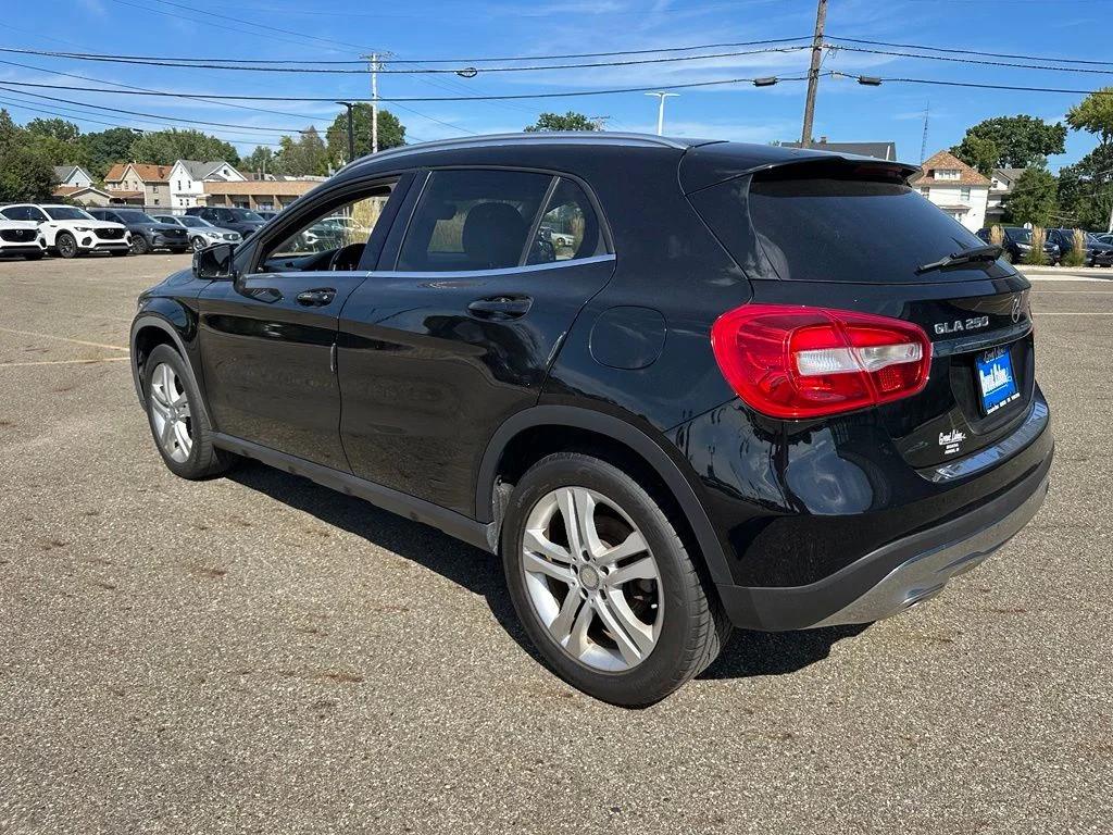 Used 2015 Black Mercedes-Benz GLA 250 image 7