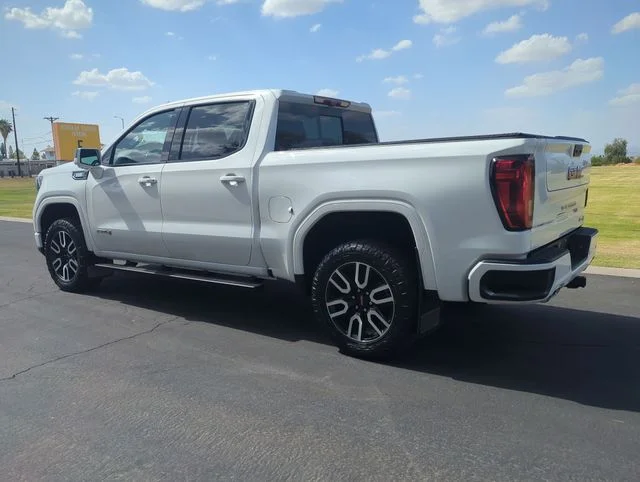 Used 2024 White GMC AT4 image 5