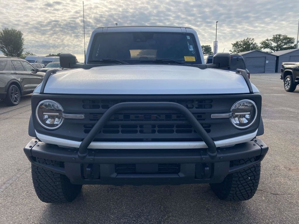 Certified Used 2021 Oxford White Ford Base image 2