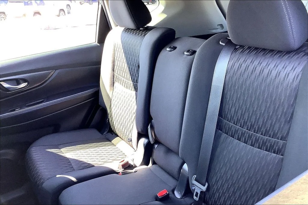 Used 2020 Gray Nissan SV image 26