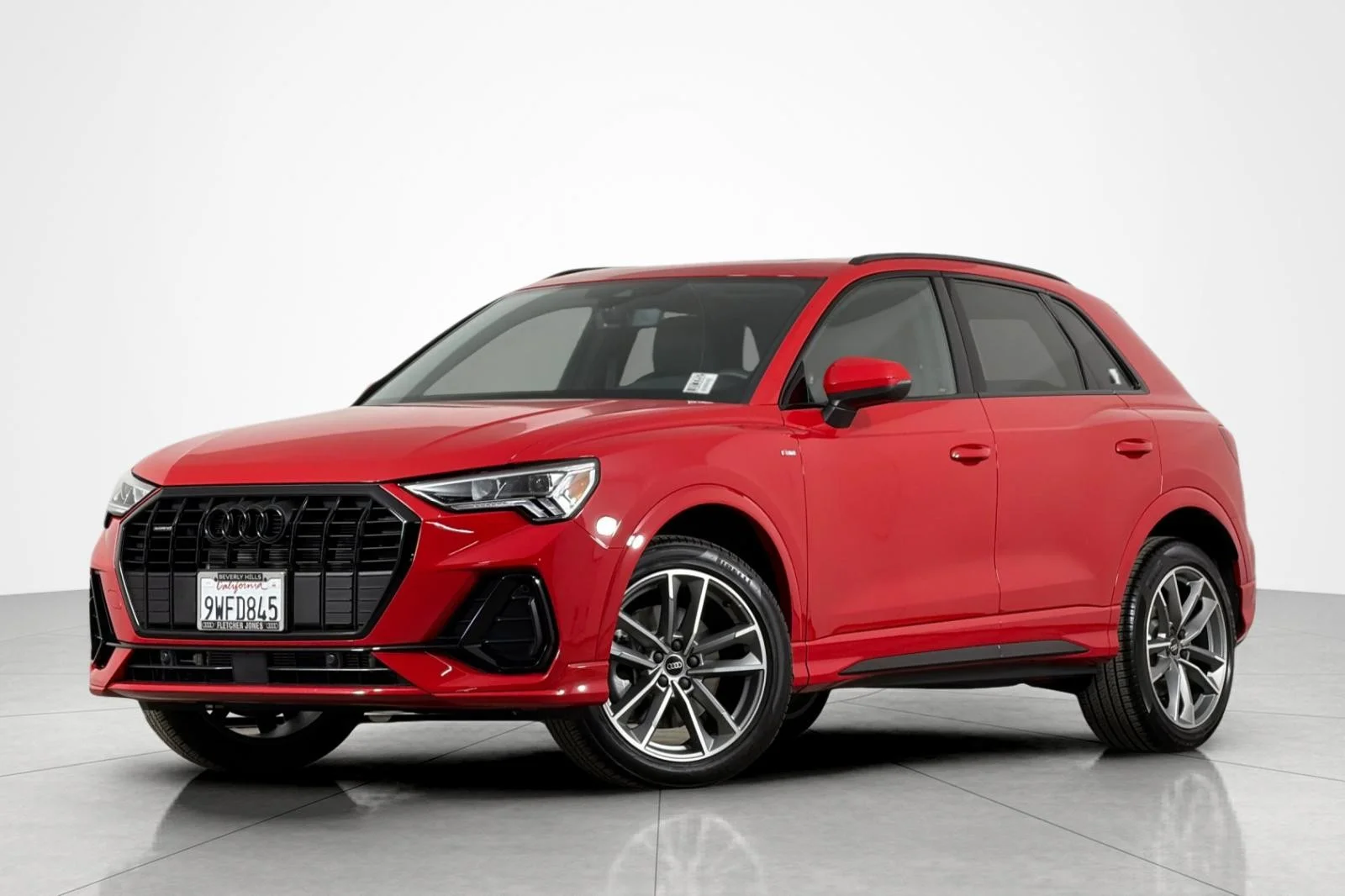 2025 Audi Q3 45 TFSI S Line Premium quattro's photo