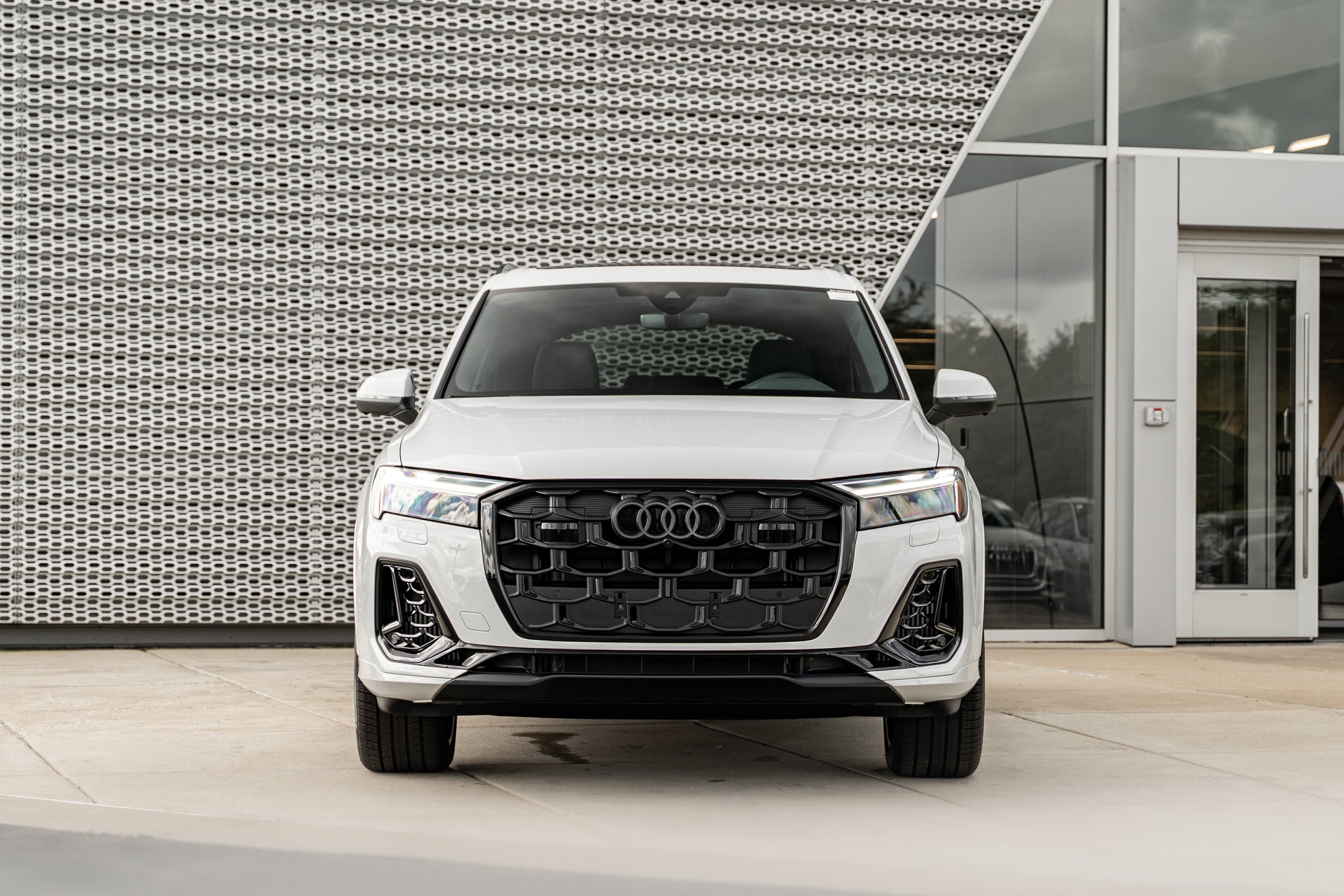 New 2026 Glacier Audi S line Premium Plus image 35