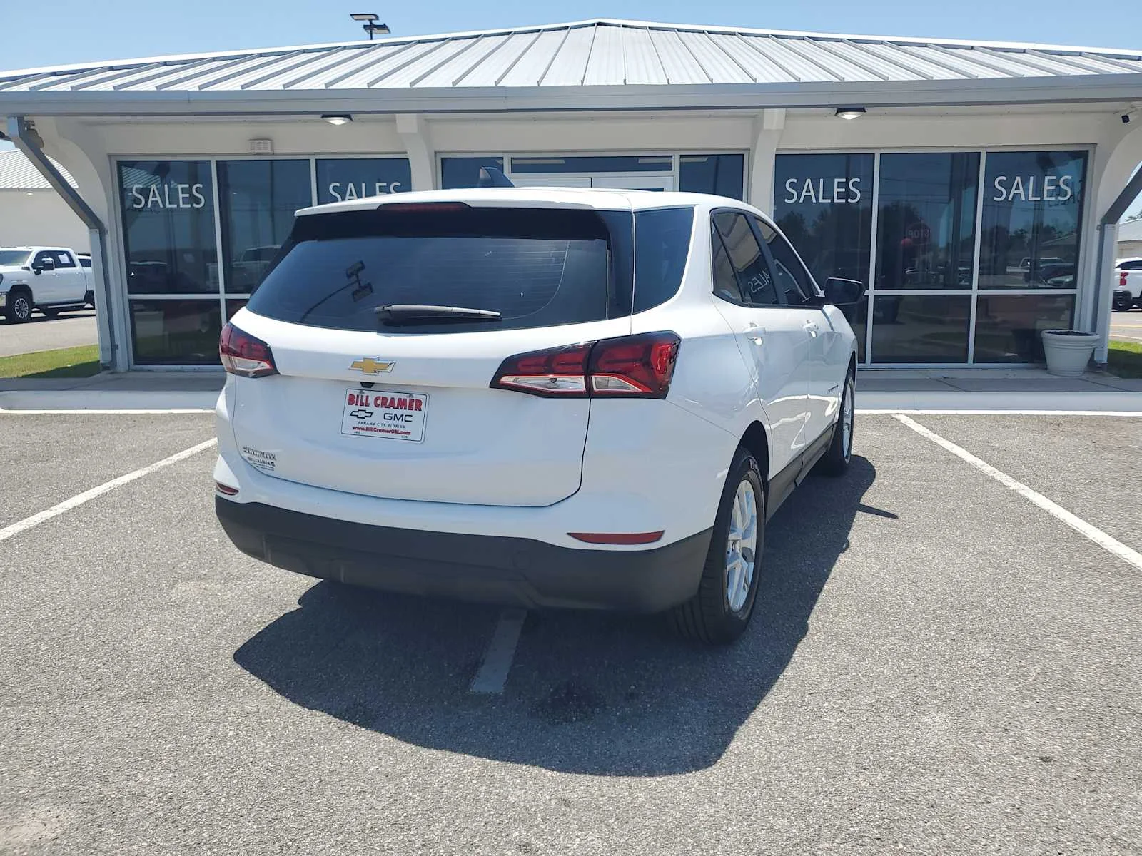 Used 2024 Summit White Chevrolet LS image 8