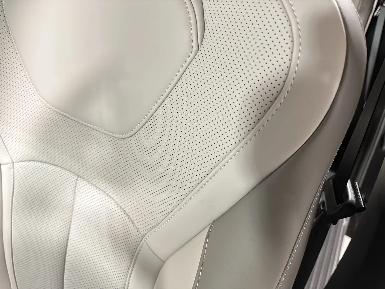 2026 INFINITI QX60 LUXE - Photo 17
