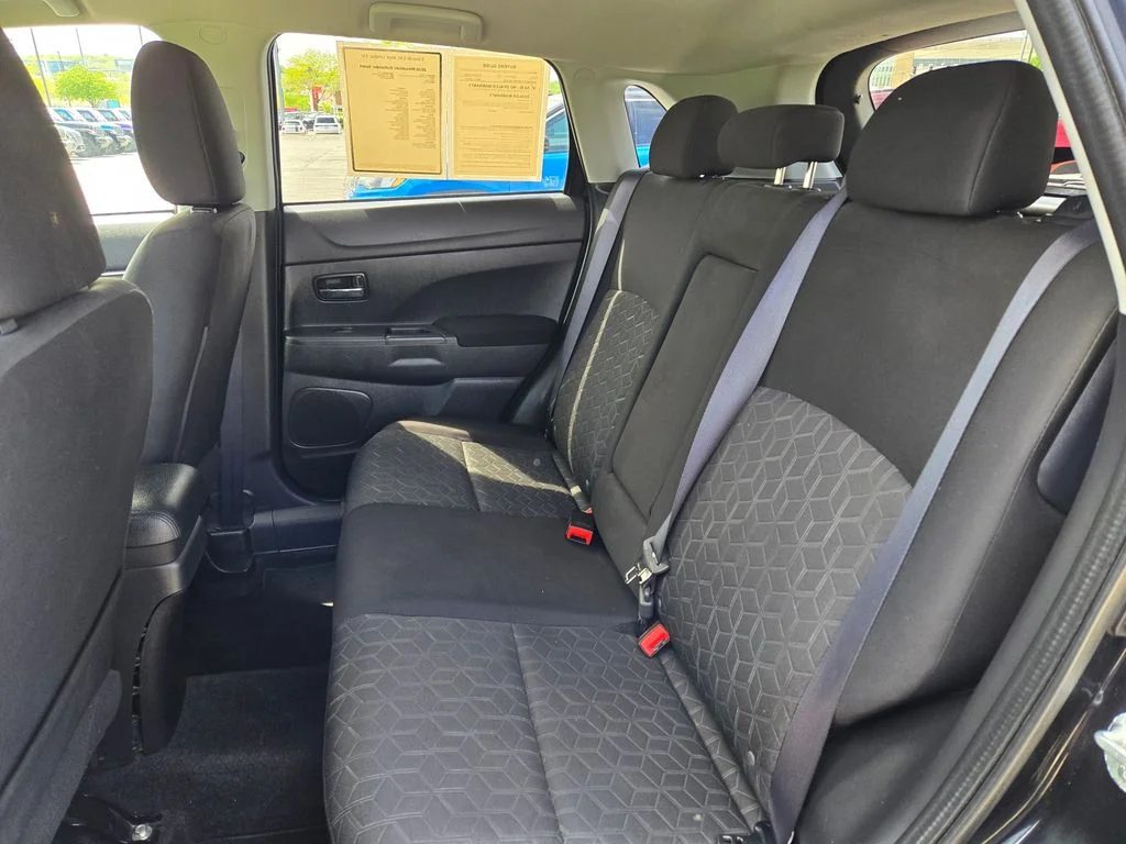 Used 2020 Black Mitsubishi 2.0 ES image 25