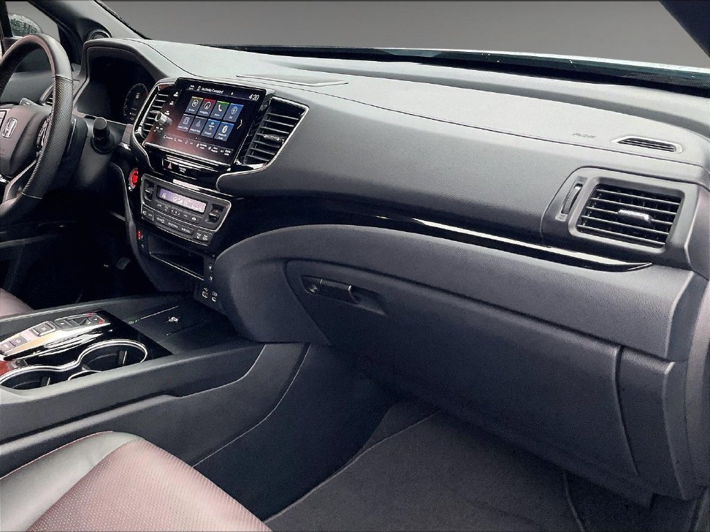 Used 2024  Honda Black Edition image 14