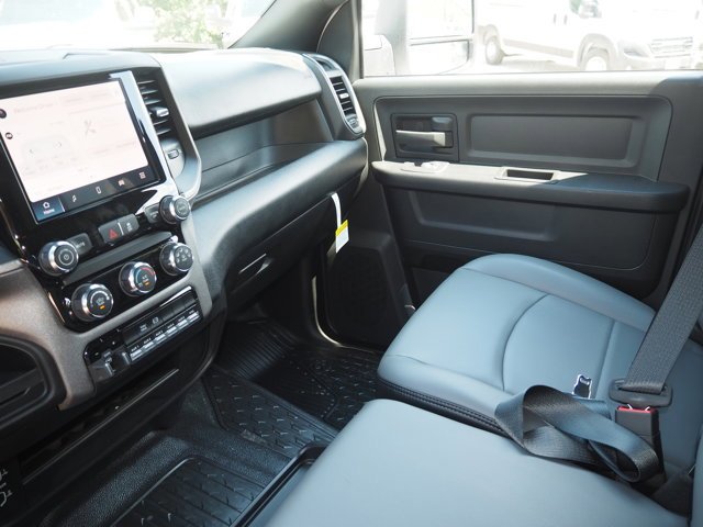 New 2026 Bright White Clearcoat RAM Tradesman image 20