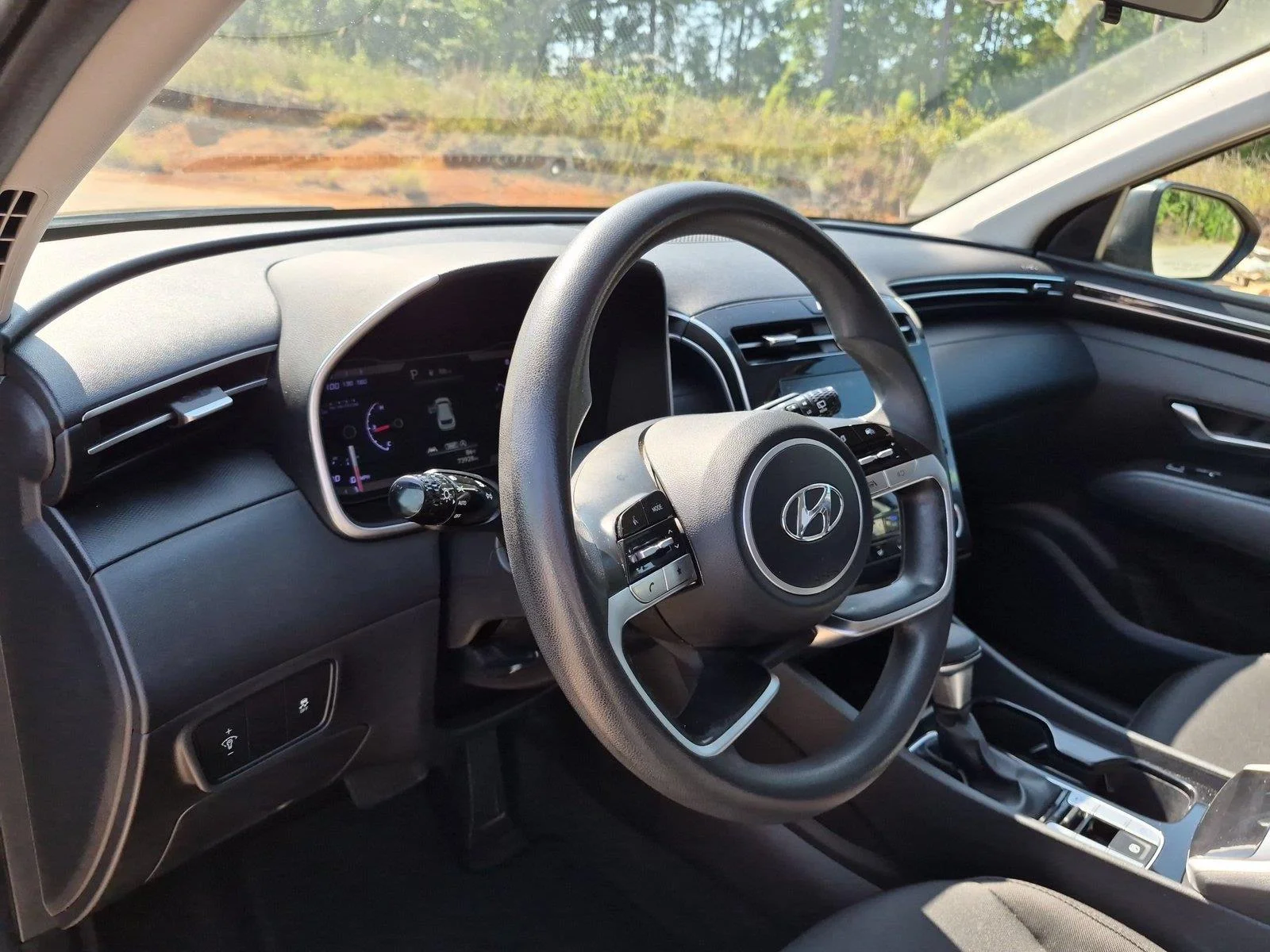 Used 2022 Amazon Gray Hyundai SE image 18