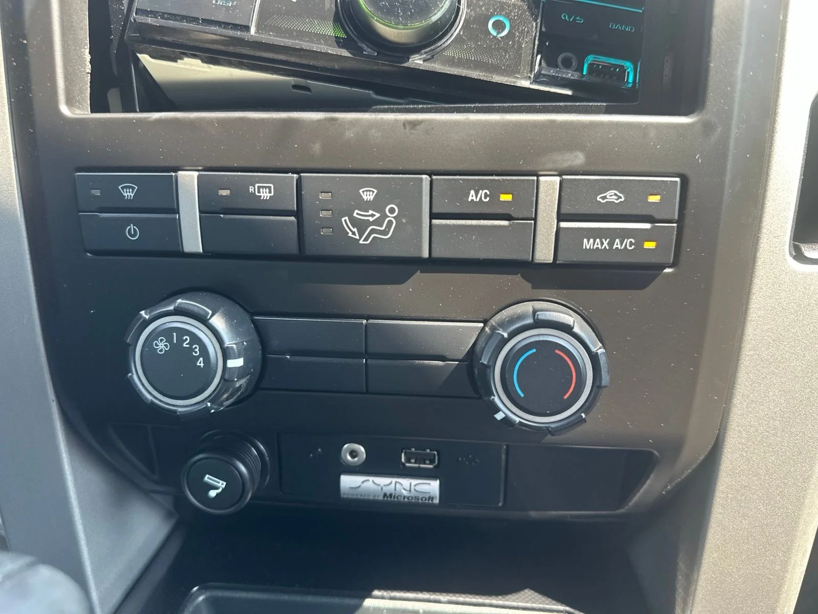 Used 2012 Blue Ford XL image 50