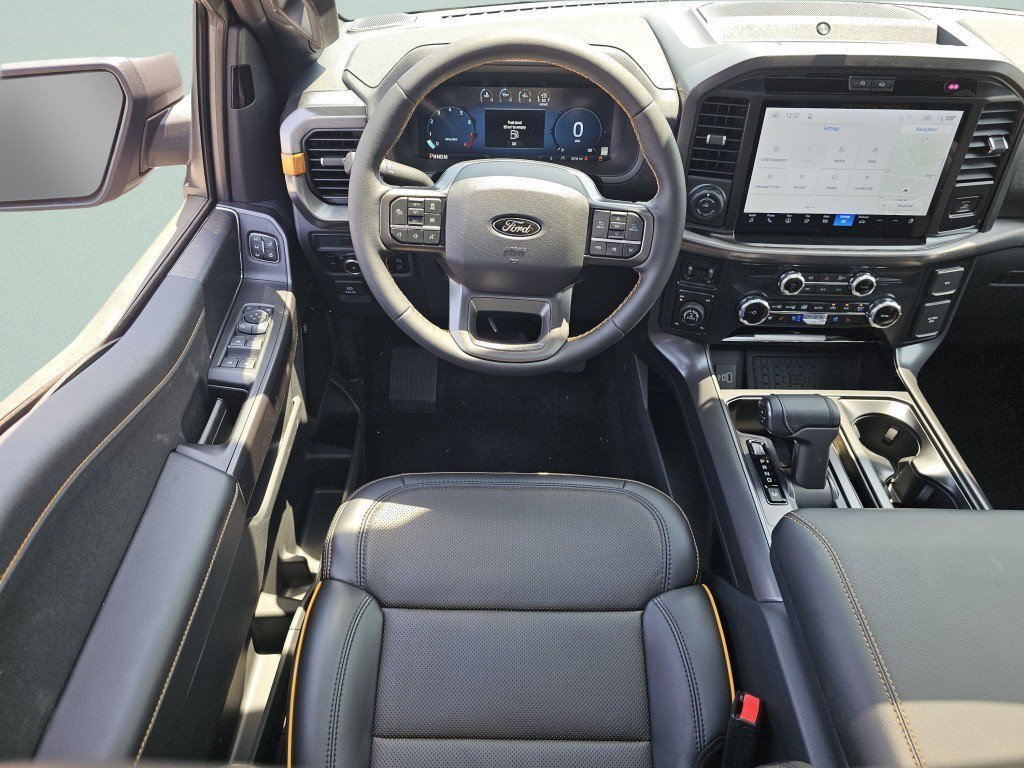 New 2026 Carbonized Gray Metallic Ford Tremor image 4