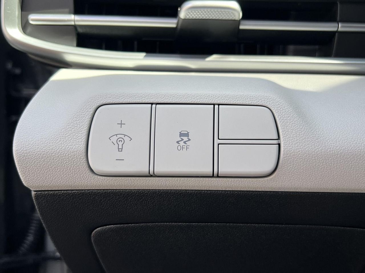 New 2026 Ecotronic Gray Hyundai SEL Sport Plus image 27