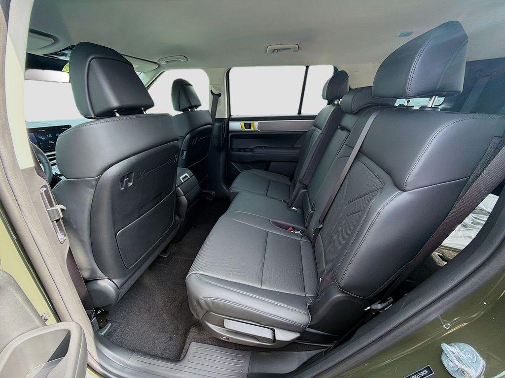New 2026 Rockwood Green Hyundai SEL FWD image 18
