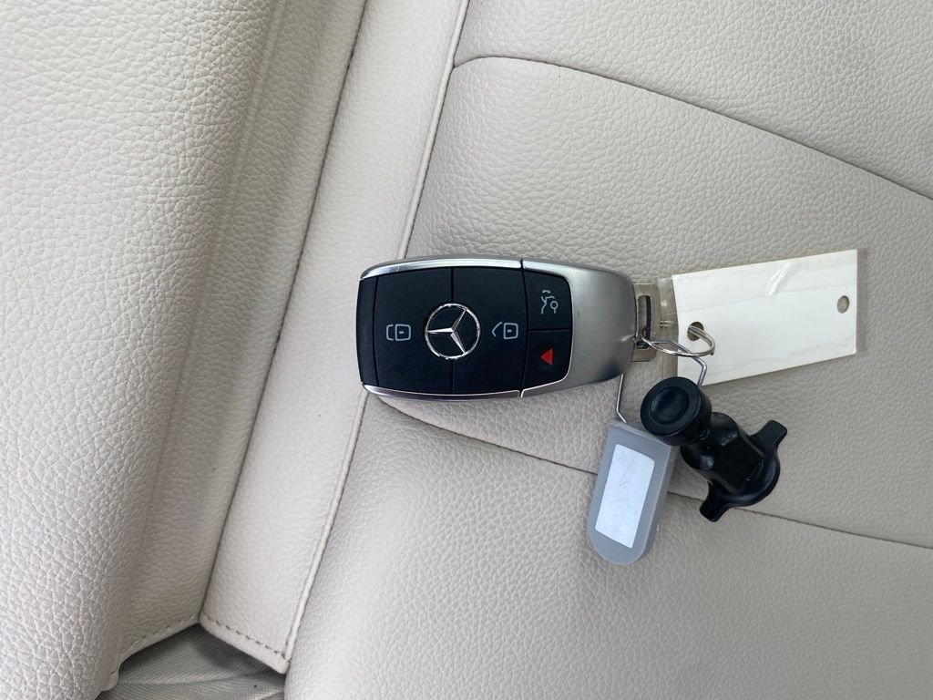 Used 2026 White Mercedes-Benz GLA 250 image 28