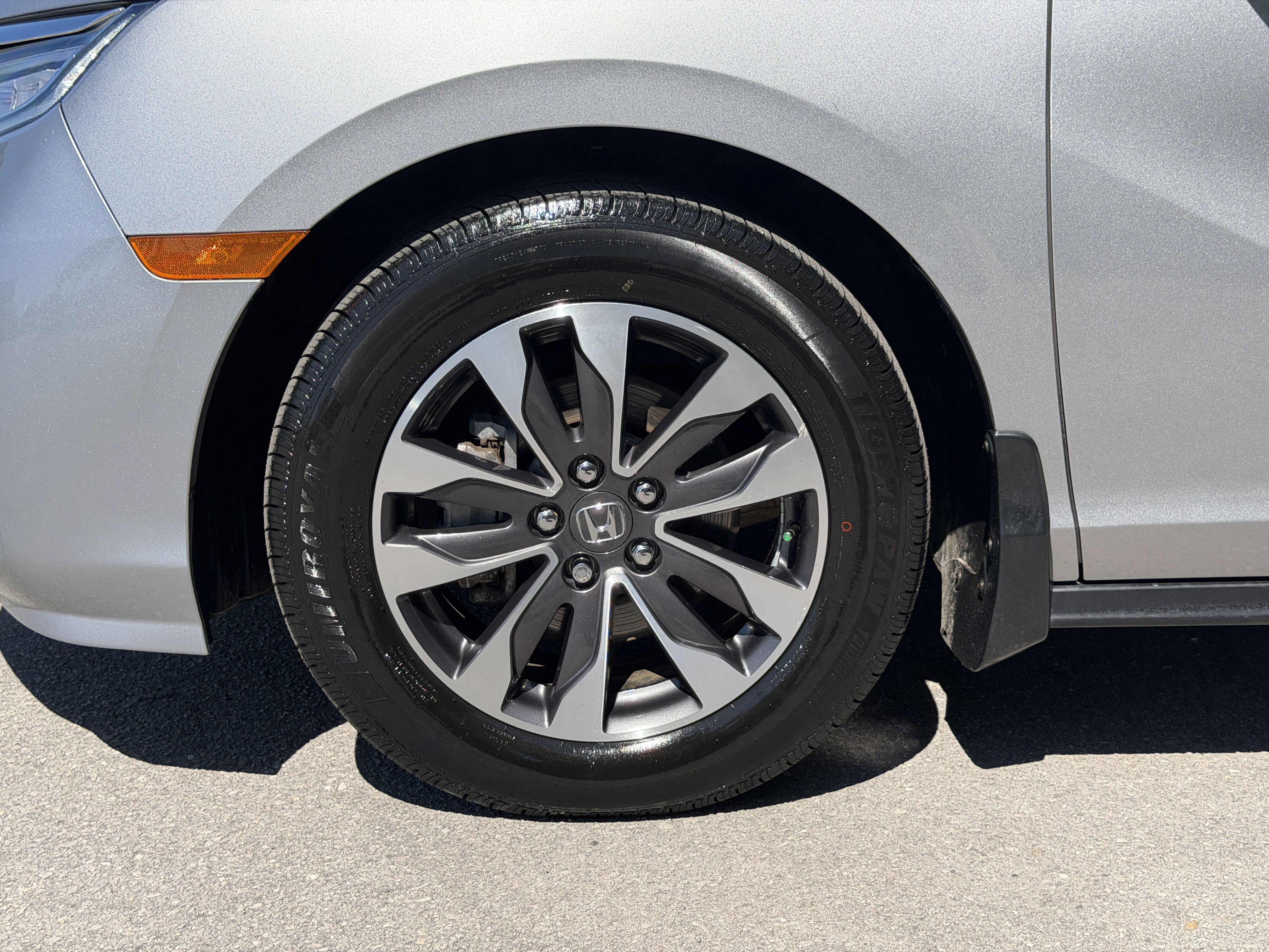 Used 2024  Honda EX-L image 7