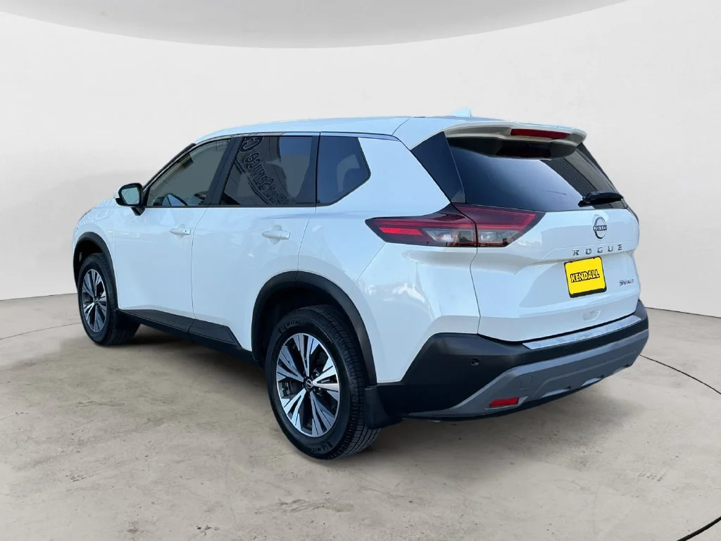 Used 2023 White Nissan SV image 11