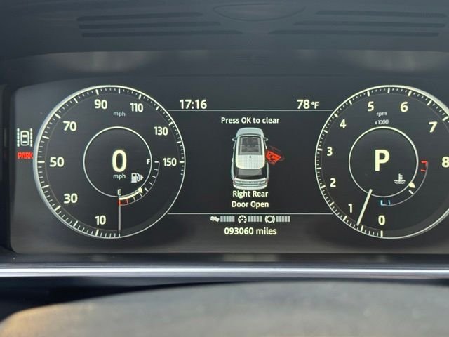 Used 2017 Farallon Black Metallic Land Rover 3.0L V6 Supercharged HSE image 25