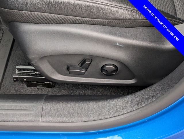 Used 2025 Blue Jeep Latitude image 16