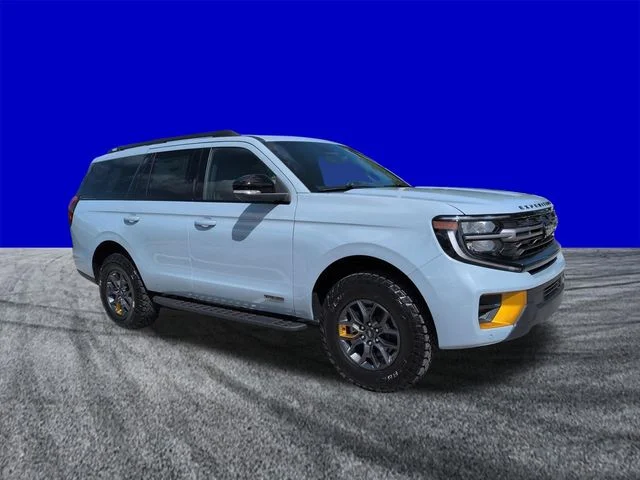 New 2026 Glacier Gray Metallic Tri-Coat Ford Tremor® image 2