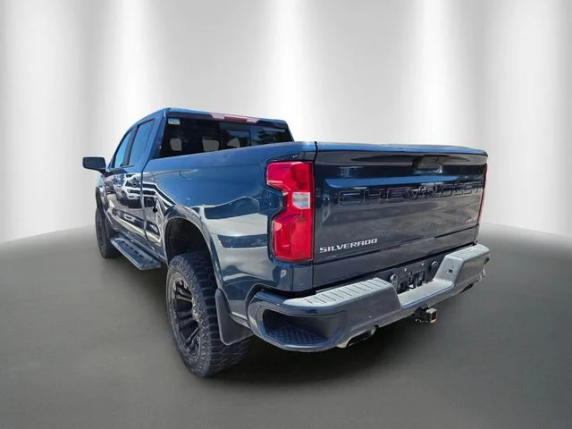 Used 2019 Blue Metallic Chevrolet RST image 2