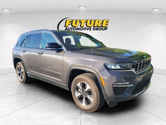 Used 2024 Gray Jeep 4xe image 1
