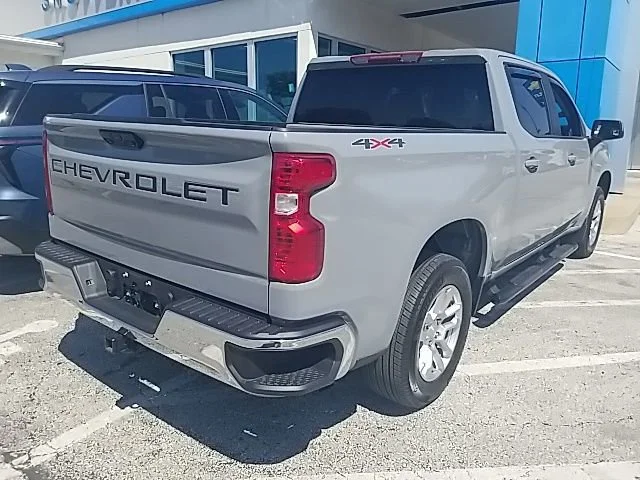 2024 Chevrolet Silverado 1500 LT - Photo 22